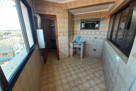 Duplex no Edifício Acapulco.