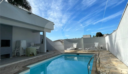 Casa à venda com 3 suítes em Jardim do Lago, Atibaia, SP