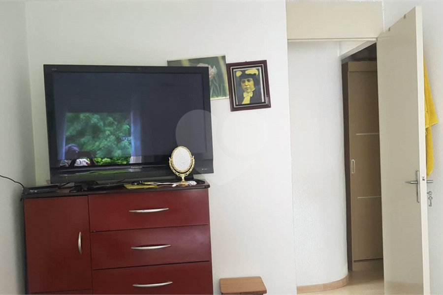 Apto 69 mt - 02 dormitorios - Sala - Cozinha 02 wcs -