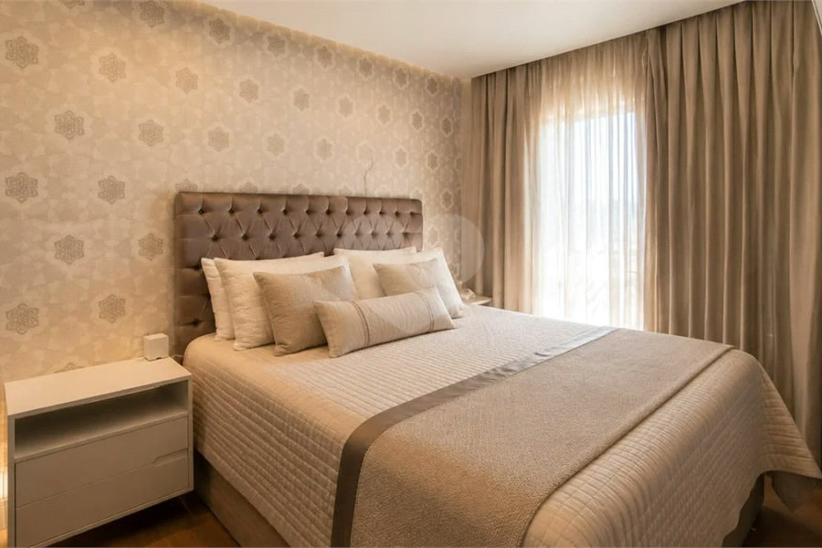 Apartamento totalmente mobiliado, com 02 suítes, 2 vagas de garagem 112m² a venda Vila Mascote.