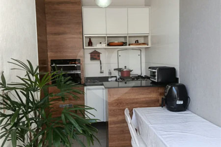 Sobrado novo, com 250m², 3 quartos, sendo 1 suíte, 2 garagens, à venda na Vila Prudente