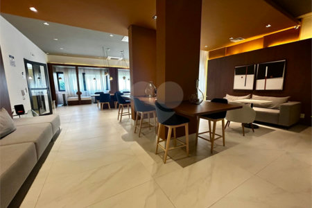 Apartamento para venda em Moema Apartamento Av. Pavão