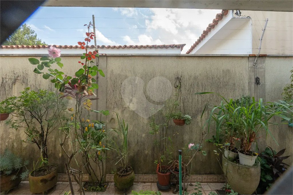 Casa a venda no Planalto Paulista, 2 suítes, 4 vagas, 230 m², quintal e localização privilegiada