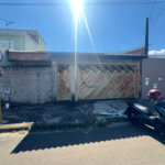 Casa á venda com 03 dormitórios, no residencial Itamarati em São Carlos.