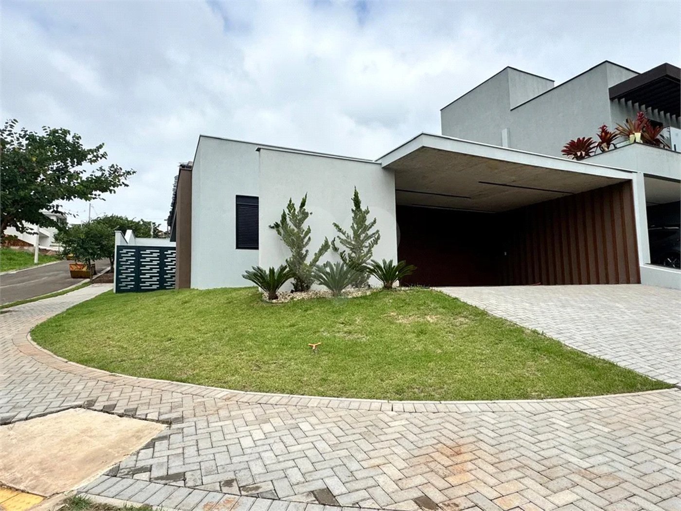 Casa recém construída com 3 suítes, no Damha 2 de Piracicaba.