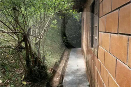 LINDA CHÁCARA A VENDA - CONDOMINIO ALPES D'OURO - BOM JESUS DOS PERDÕES