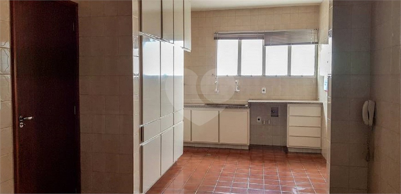 Apartamento no Condomínio Torello Dinucci