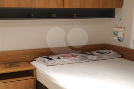 Apartamento à venda no Brás, 1 suíte, garagem