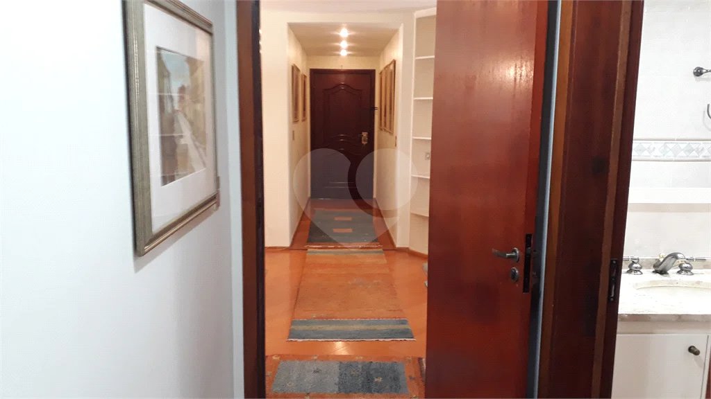 Apartamento à venda mobiliado nos Jardins — 126 m²