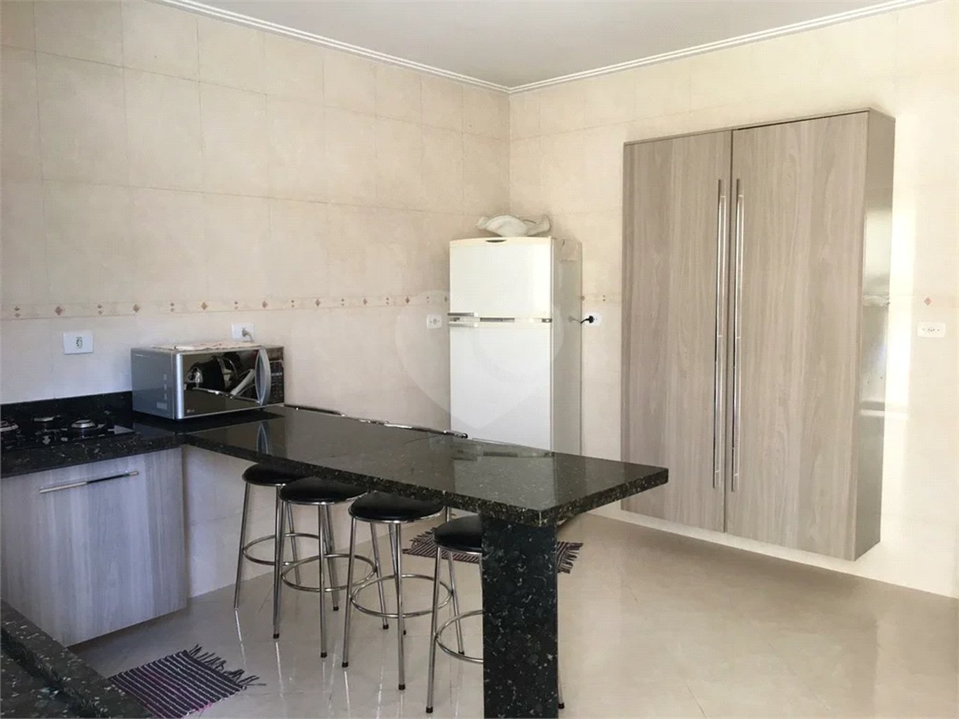 Casa com 112m² , 2 dormitórios , sendo 2 suítes , à venda no bairro da Penha.