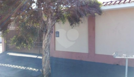 Casa à venda com 3 quartos, sendo 1 suíte,  em Jardim Cruzeiro do Sul, São Carlos, SP