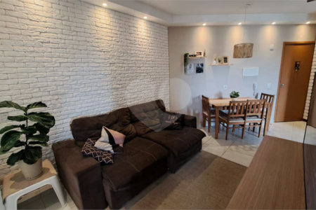 Apartamento Condomínio: Novos Ares com Suíte e 2 Dormitórios