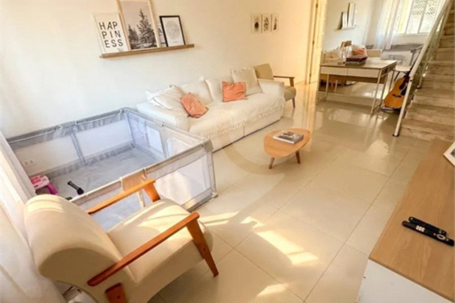 Casa à venda com 4 quartos em Vila Fiat Lux, São Paulo