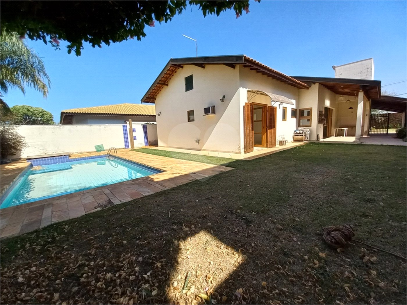 Casa Térrea no Condomínio Damha I,