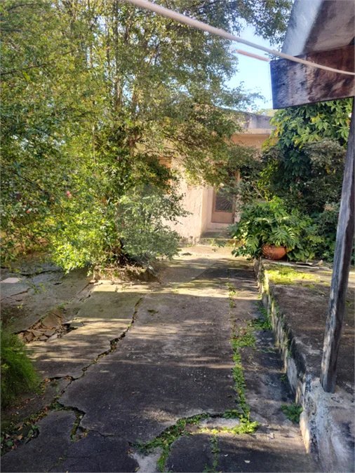 OPORTUNIDADE: Terreno à venda no Jardim Maristela com 250m2, 10 metros de frente!