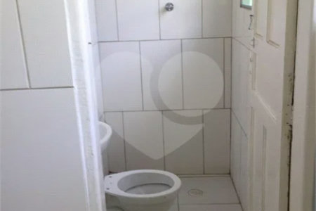 Casa terrea no Tremembe, com 250 m2,, proximo, ao Supermercados Ourinhos.