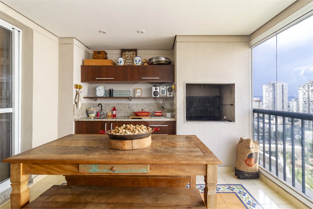 Apartamento para venda no Alto da Moóca, com 178 m², 3 suítes, 3 vagas.