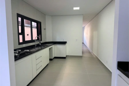 Casa à venda com 3 quartos, sendo 3 suítes, no condomínio Residencial The Square Village, Cotia - SP