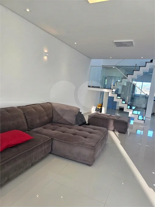 Casa á Venda 185m², 3 quartos- Residencial Solaris- Mogi das Cruzes