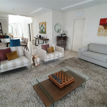 CASA A VENDA NO URBANOVA COM 390M², 5 DORMITORIOS, 6 BANHEIROS, PISCINA, 3 VAGAS, Sjc