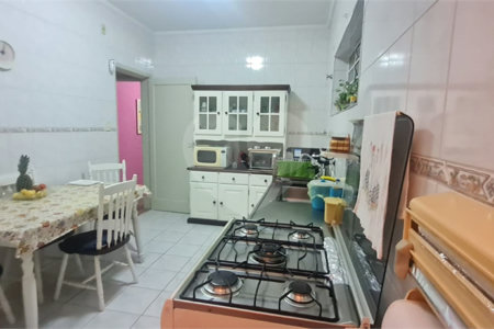 Casa com 3 Dormitórios no Campo Belo