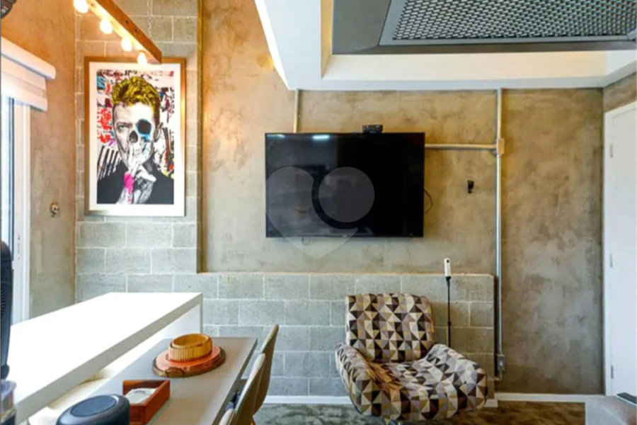 Apartamento Duplex à Venda em Vila Andrade com 50m² São Paulo SP