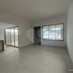 Casa exclusiva em Atibaia de alto padrão com 3 suítes, piscina, espaço gourmet, condomínio fechado, aceita financiamento