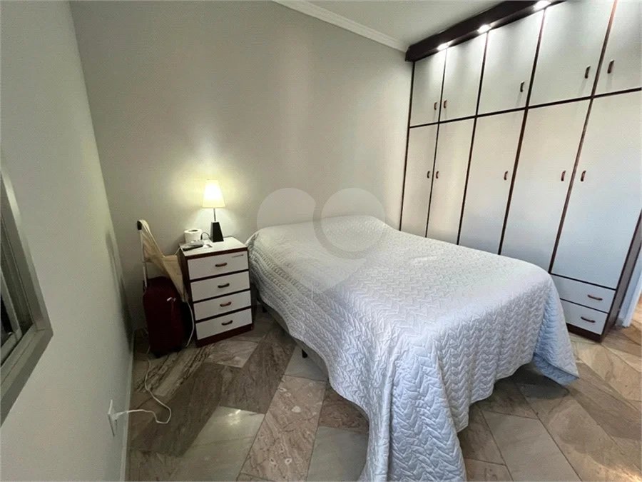 Apartamento Garden com 195 m² de Área Útil, 3 Dormitórios e 2 Vagas