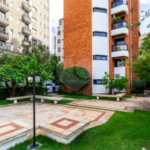 Higienópolis: 2 suítes, varanda envidraçada e vista aberta
