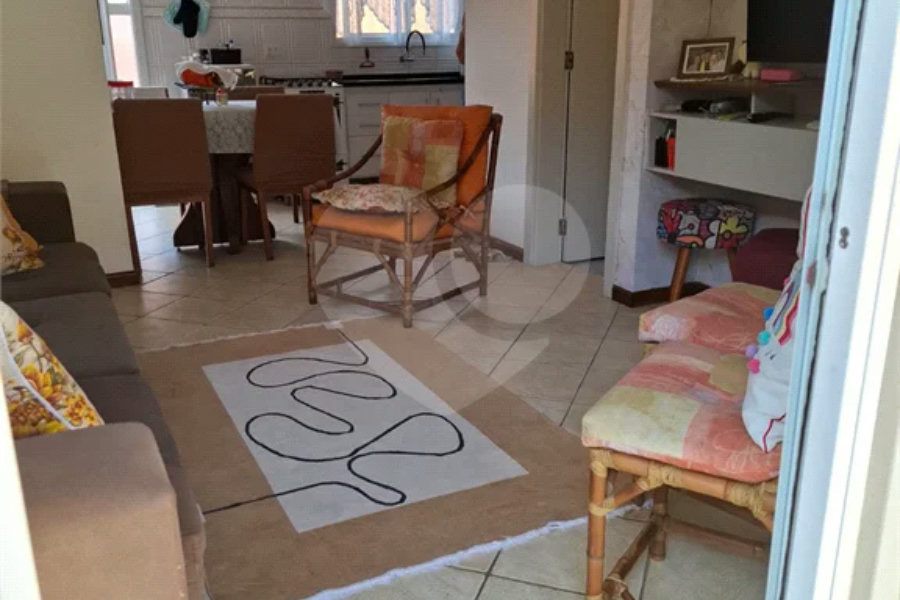 Apartamento à venda com 2 suítes no Centro, Bertioga, SP