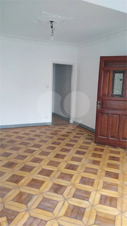 Sobrado a Venda na Mooca, com 248 m²