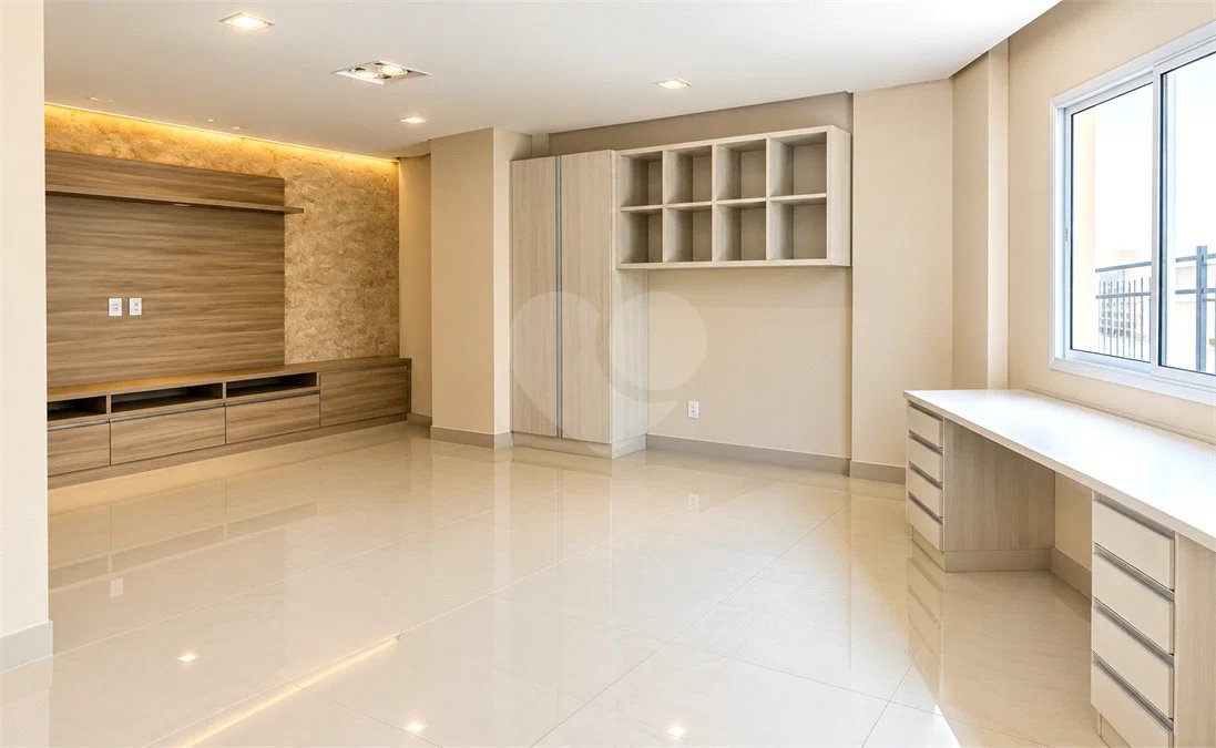 Apartamento de 130 m² no Jardim do Mar, com 3 suítes, 4 banheiros, varanda gourmet, 2 vagas e condomínio completo com piscina aquecida e lazer.