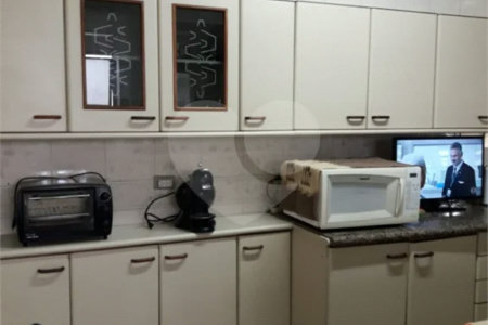 Apartamento com 136m² , 3 dormitórios , sendo 1 suíte , 2 vagas , à venda na Vila Prudente.