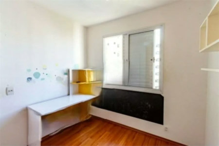 Apartamento à venda com 3 quartos, sendo 1 suíte,  em Morumbi, São Paulo, SP
