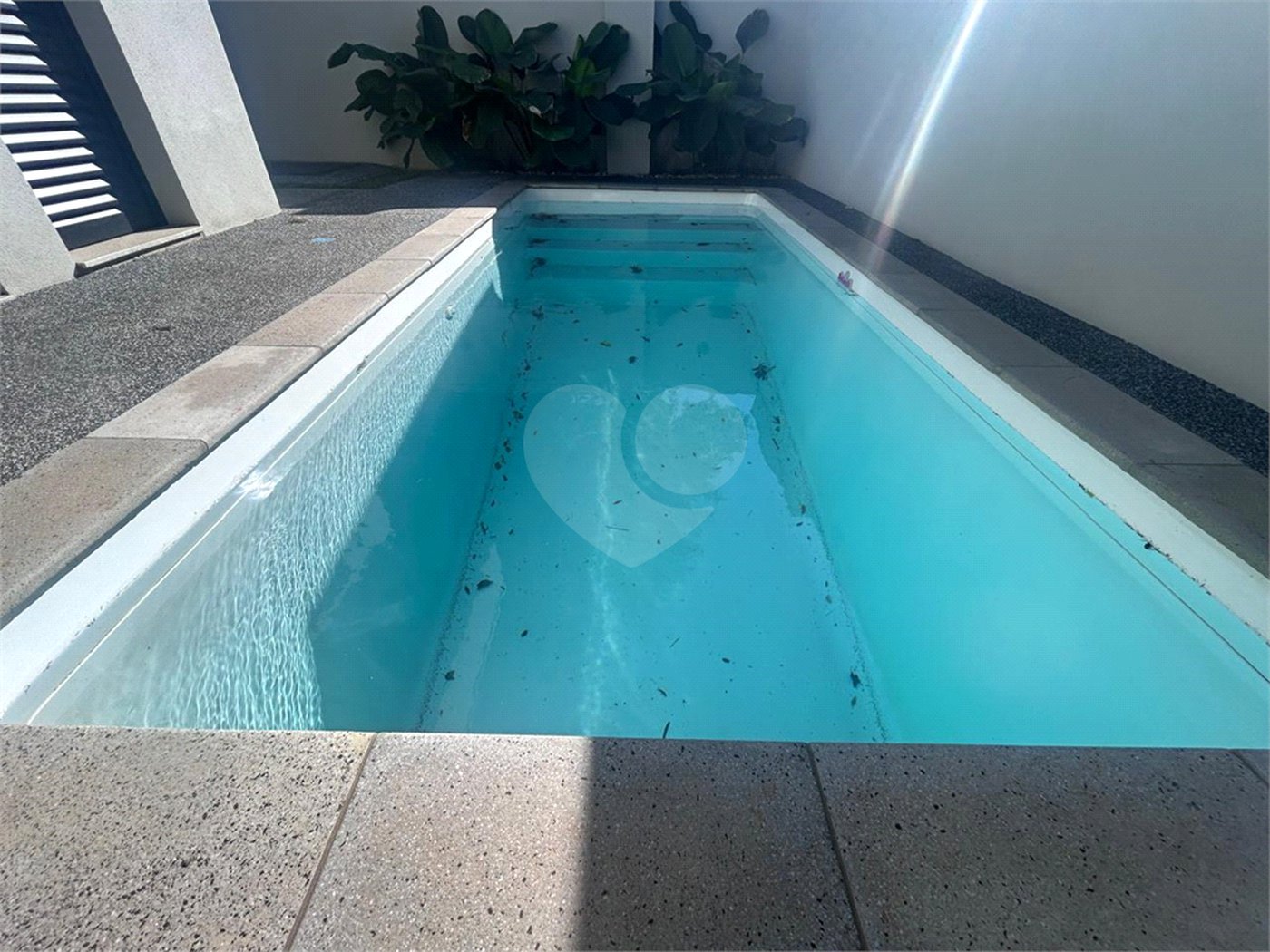 Casa em condomínio a venda.