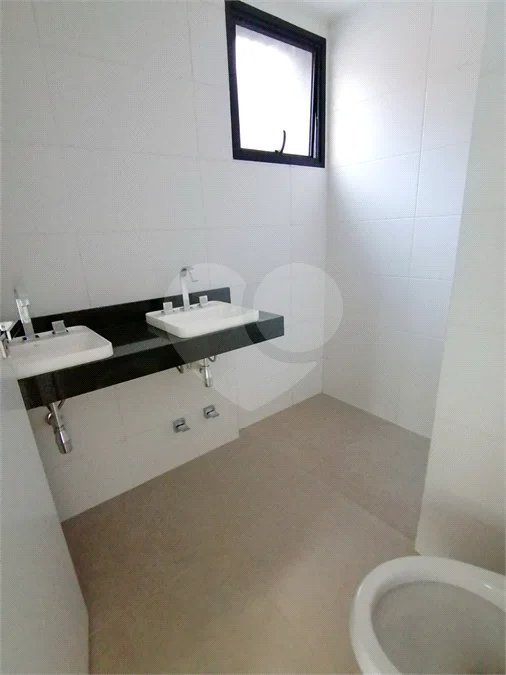 CASA DE CONDOMINIO CUBE TUTOIA/196m2/3Q/1SUITE + ROOFTOP