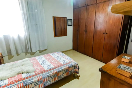 Casa à venda com 6 quartos, sendo 1 suíte, em Morumbi, São Paulo - SP