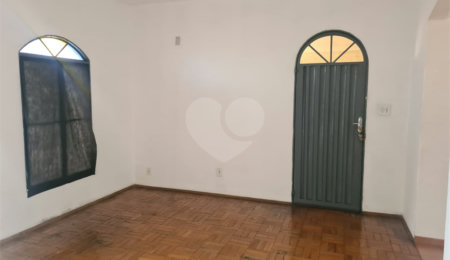 Casa à venda com 2 quartos em Vila São José, São Carlos, SP