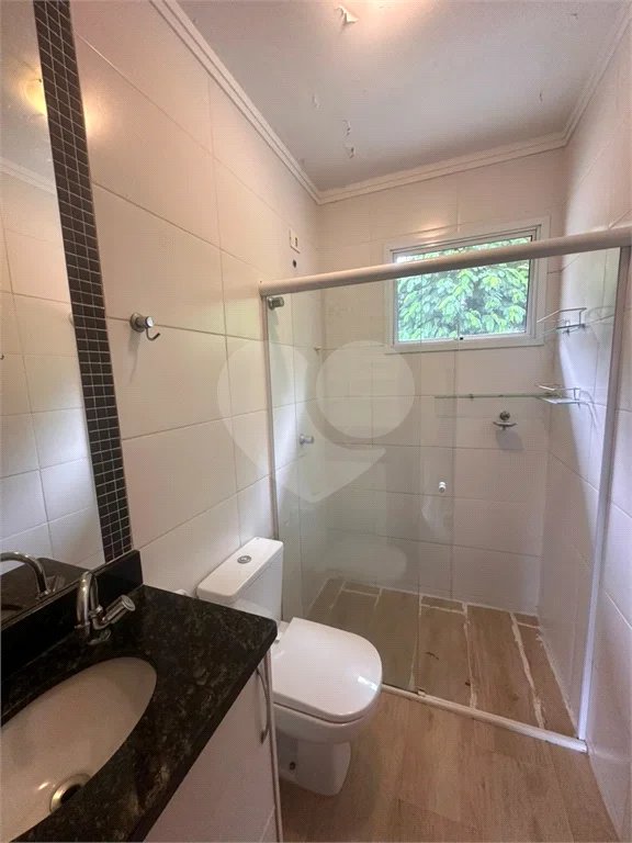 Casa de Condomínio com 3 Quartos e 2 banheiros à Venda, 311 m² por R$ 750.000