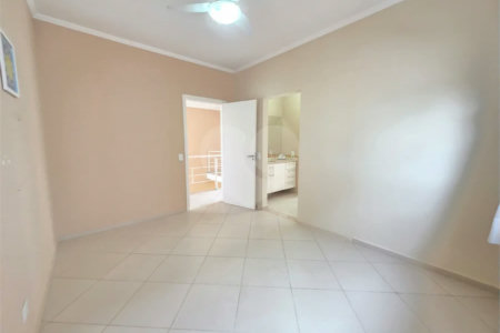 Casa à venda ou para alugar com 3 quartos, sendo 1 suíte,  no condomínio Terras de São Francisco, Vinhedo - SP