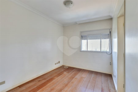 Apartamento à venda com 3 suítes em Campo Belo, São Paulo, SP