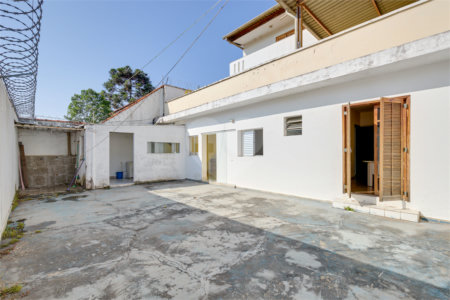 Casa à venda com 5 quartos, sendo 3 suítes, no condomínio Triplex, São Paulo - SP