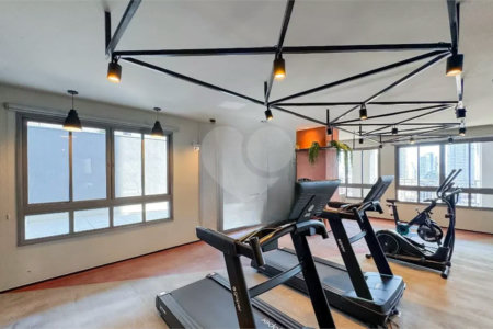Apartamento com 1 dormitório próximo ao metrô Linha Verde.