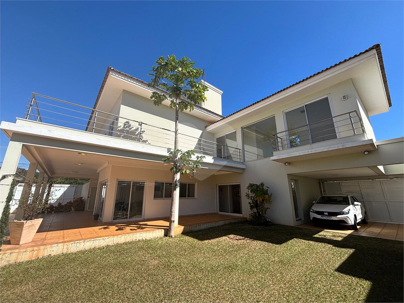 Casa á venda condomínio Damha I