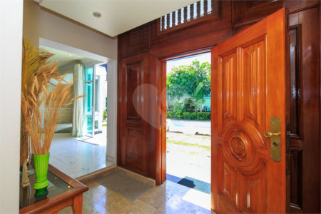Casa Térrea à venda com 4 suítes em Jardim Marajoara, São Paulo, SP