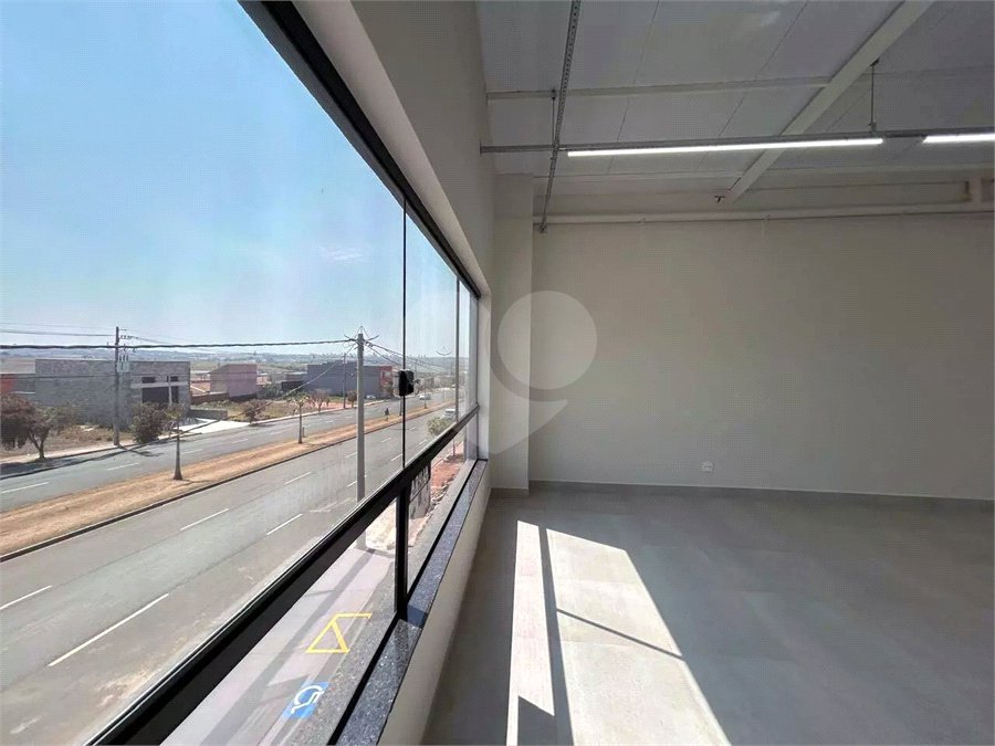 SALÃO COMERCIAL 285 m² COM MEZANINO PARA LOCAÇÃO / VENDA