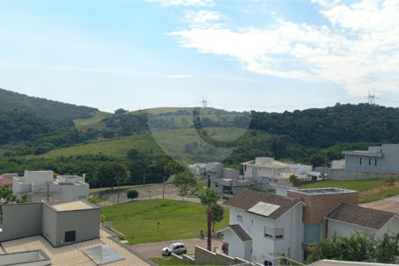 Casa à venda com 3 suítes em Santa Isabel, Louveira, SP