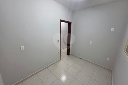 Sobrado 3 quartos 1 suíte e área de lazer