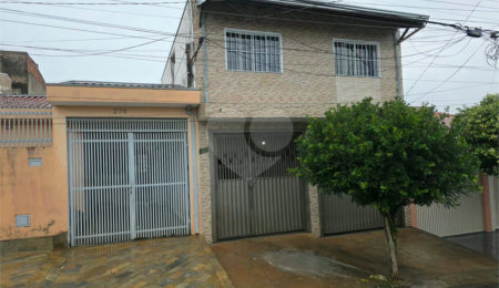 Casa à venda com 5 quartos, sendo 1 suíte,  em Residencial Monsenhor Romeu Tortorelli, São Carlos, SP