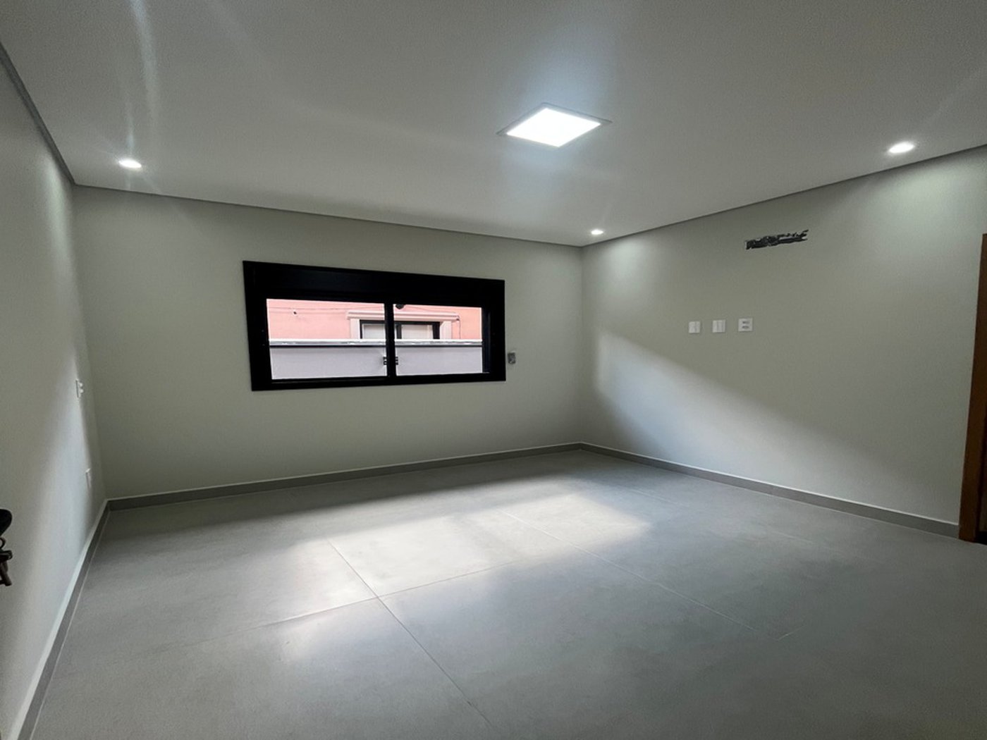 Casa à venda com 3 quartos, sendo 3 suítes, no condomínio Gran Ville São Venâncio, Itupeva - SP